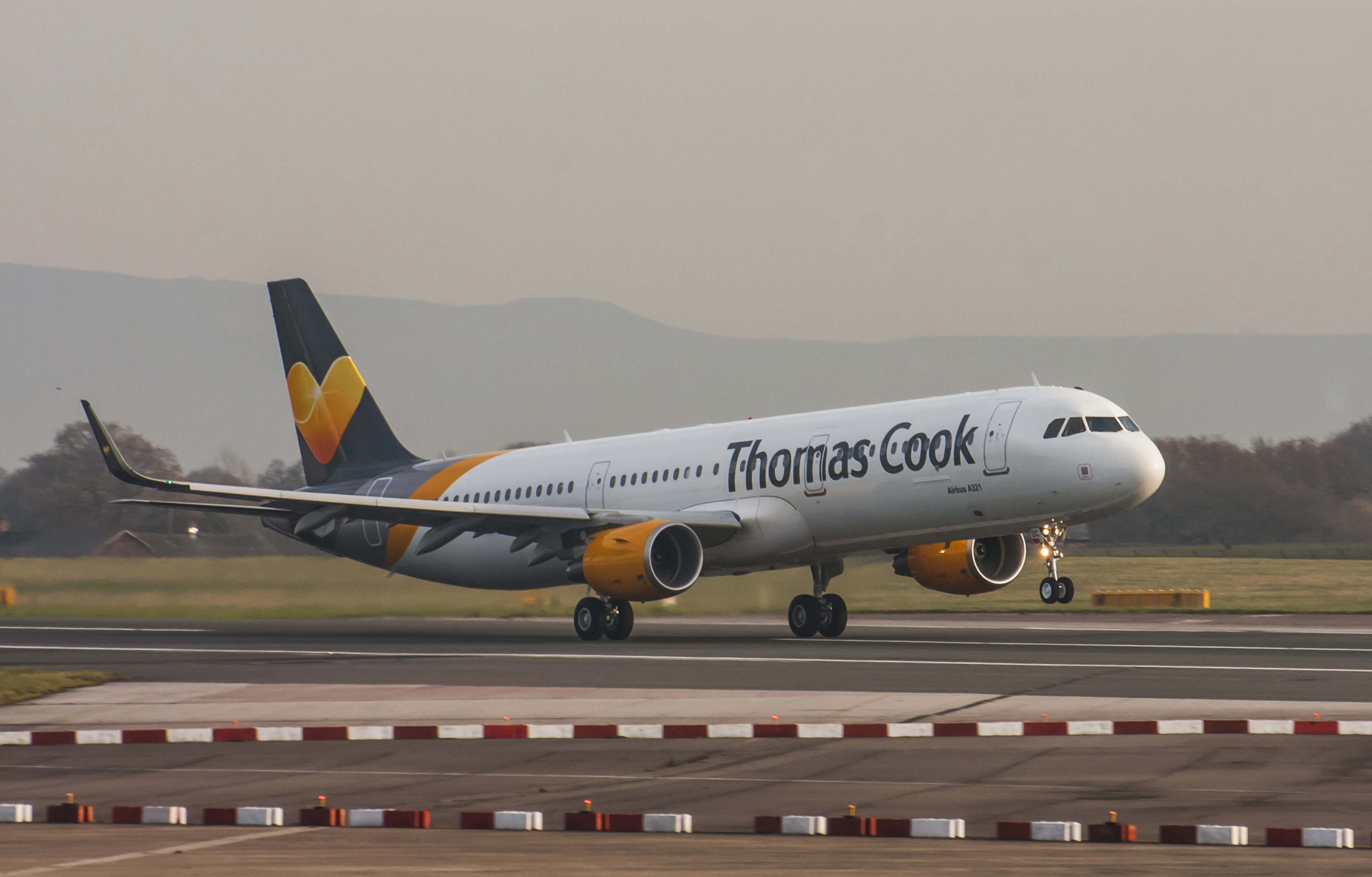 Thomas cook airlines sale hand luggage liquids